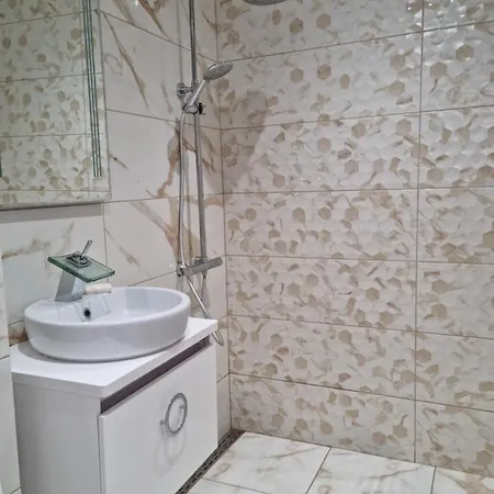 Pepi Ferienwohnung 아파트 네세부르